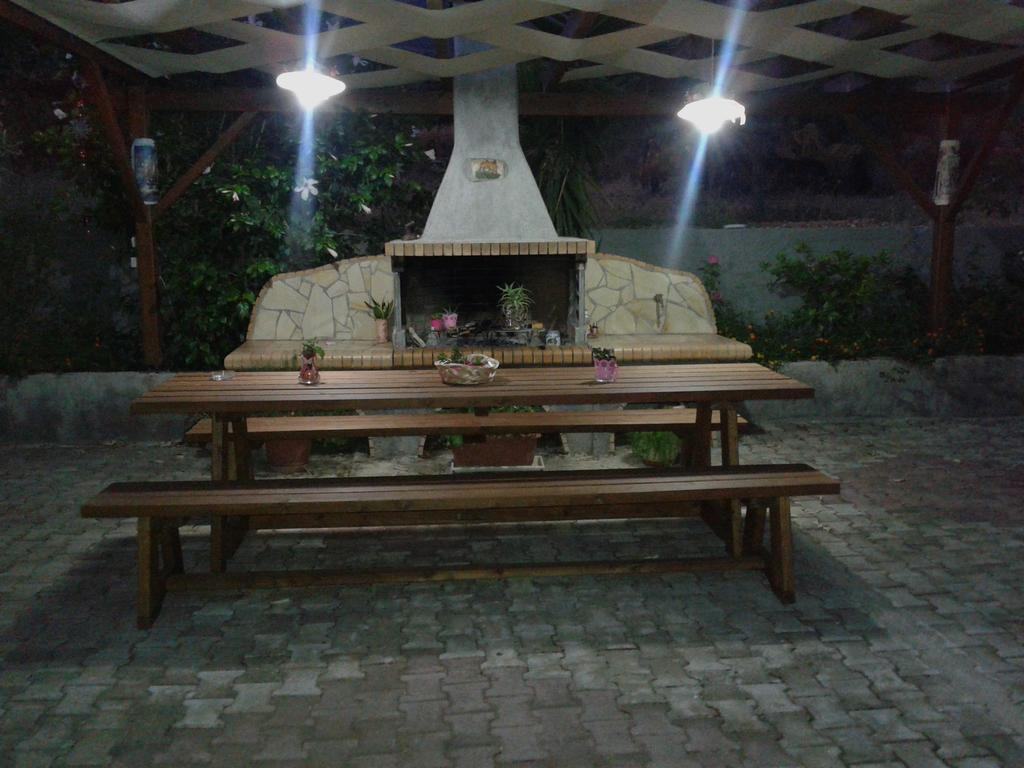 Elpida Studio Trapezaki  Exterior photo